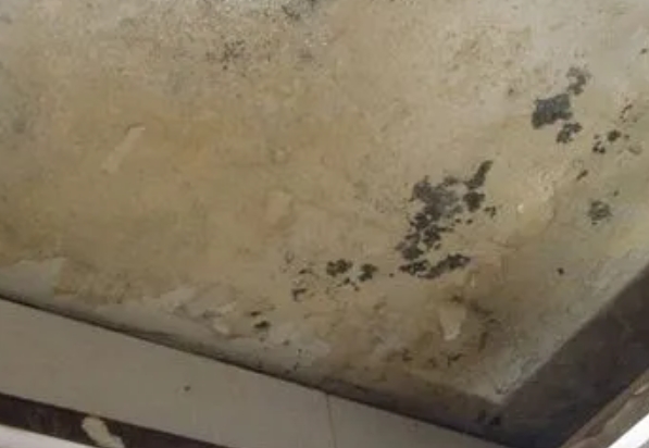 省直辖县阳台漏水维修公司分享下省直辖县卫生间渗水维修需要注意哪些问题。